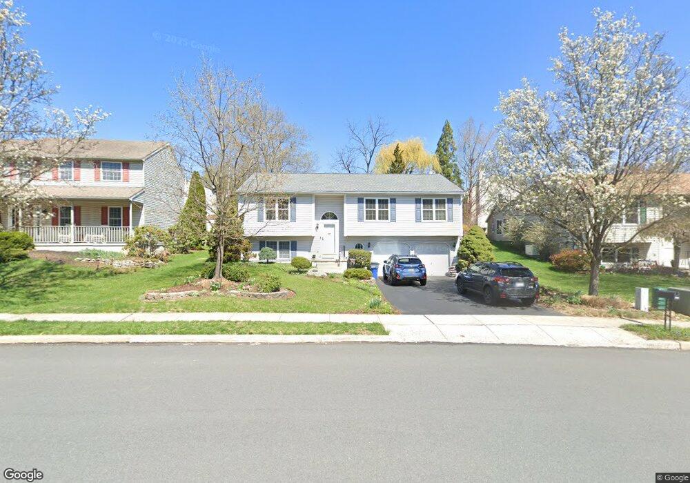 4241 Hunters Run Blvd, Reading, PA 19606 - photo 1