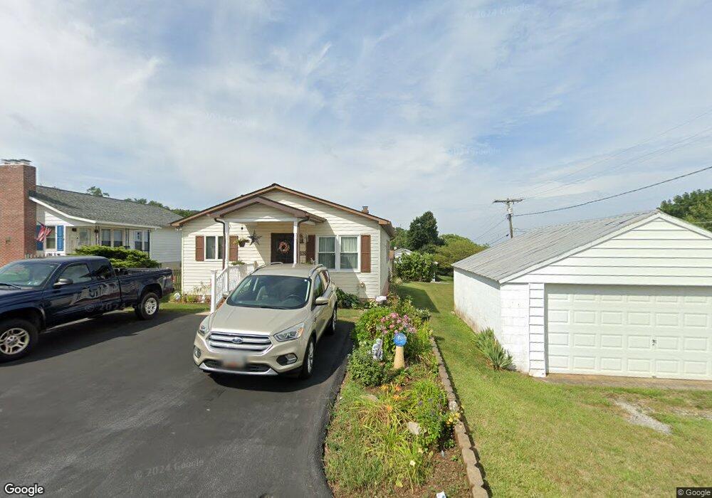 3252 Maiden Ln, Manchester, MD 21102 - photo 1