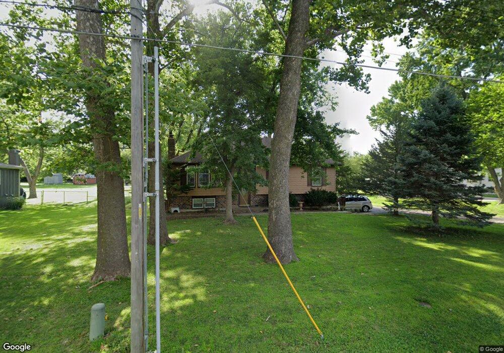 5233 Halsey St, Shawnee, KS 66216 - photo 1