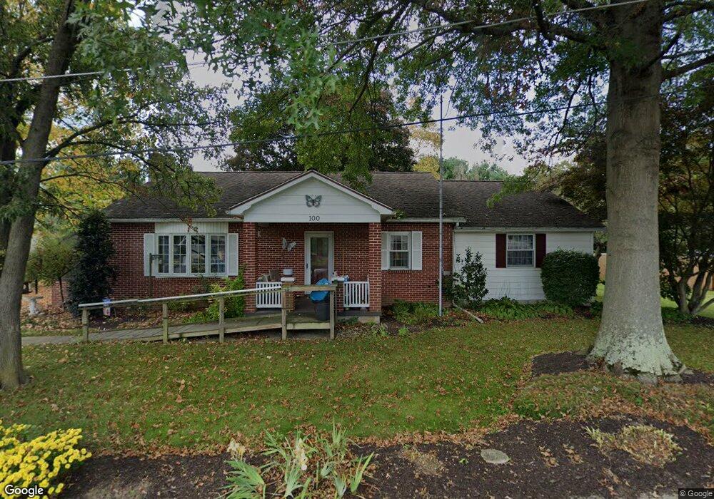 100 Locust St, New Bloomfield, PA 17068 - photo 1