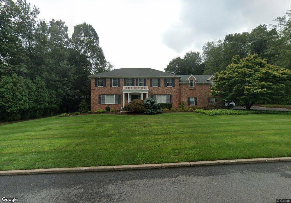708 Walnut Dr, Franklin Lakes, NJ 07417 - photo 1