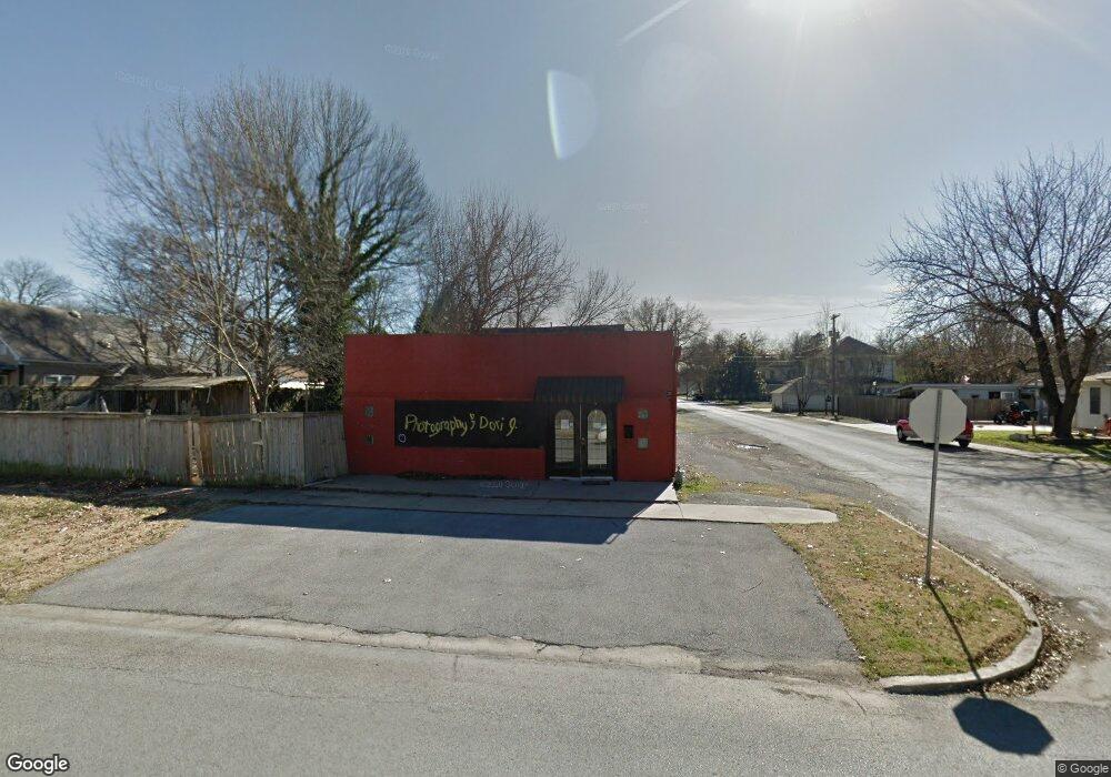 401 E 5th St, Claremore, OK 74017 - photo 1