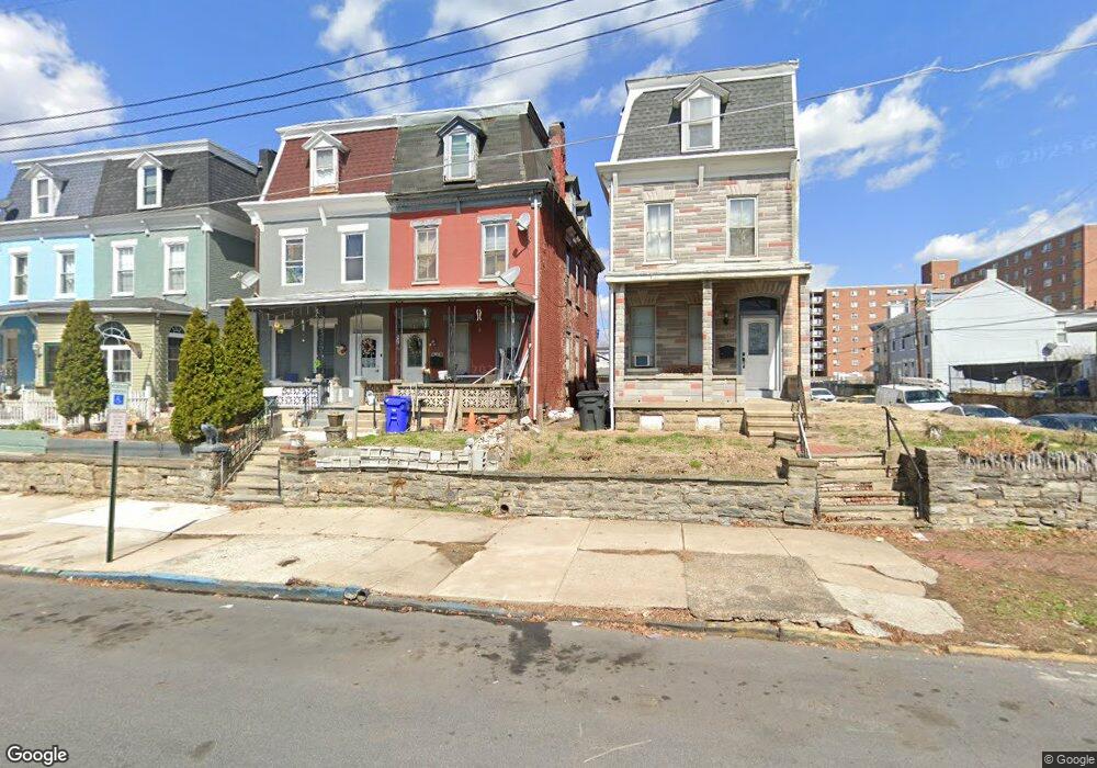 319 Pine St, Reading, PA 19602 - photo 1