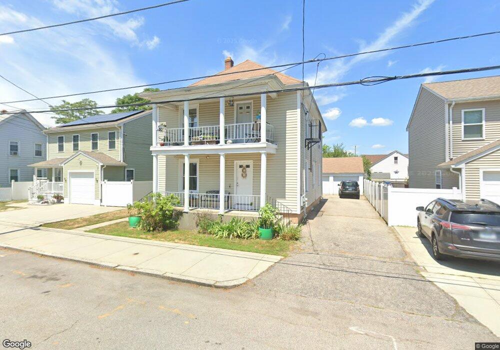 152 Baxter St, Pawtucket, RI 02861 - photo 1