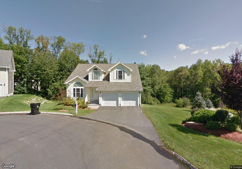 2 Sutherland Way unit U16, Nashua, NH 03062 - photo 1