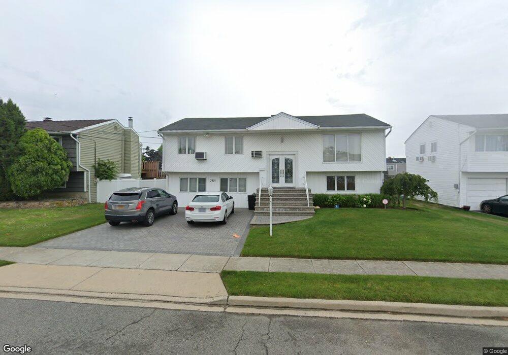 3801 Oceanside Rd E, Oceanside, NY 11572 - photo 1