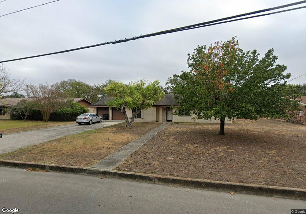 1388 River Acres Dr, New Braunfels, TX 78130 - photo 1