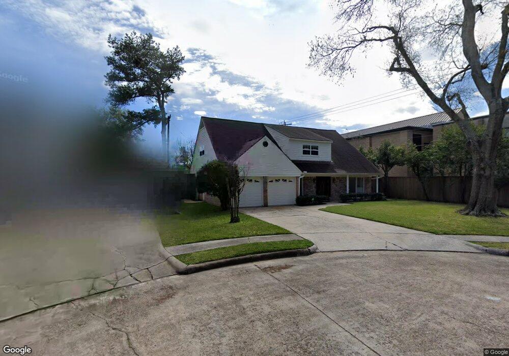 12519 Woodthorpe Ln, Houston, TX 77024 - photo 1