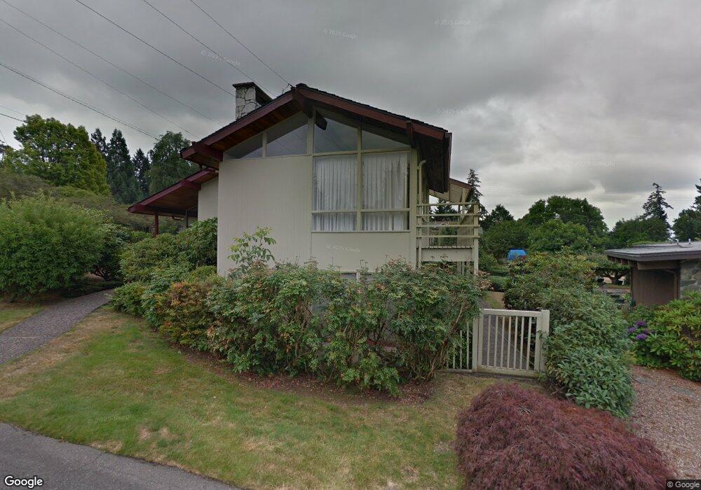 1 Maple Ln, Mercer Island, WA 98040 - photo 1