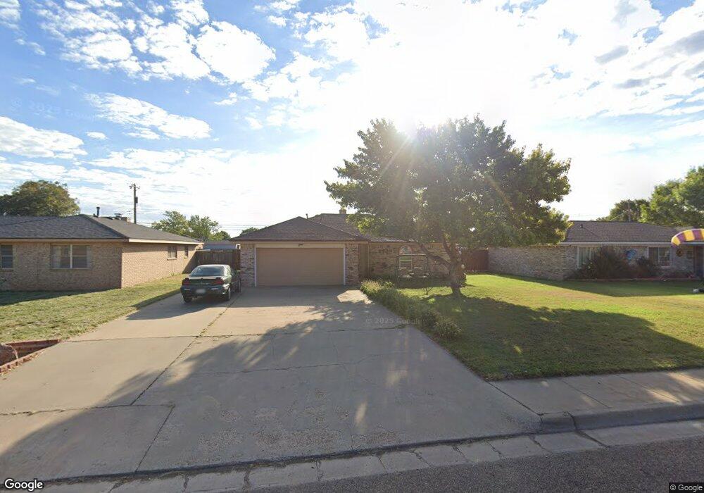 1109 Mills Ave, Dumas, TX 79029 - photo 1