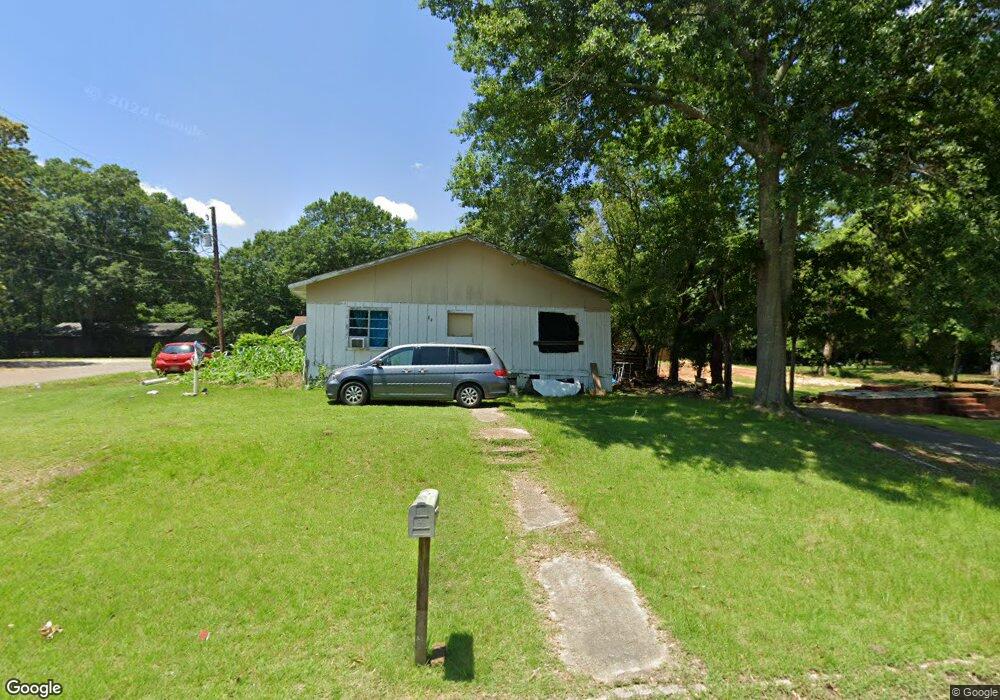 904 N 11th Ave, Laurel, MS 39440 - photo 1