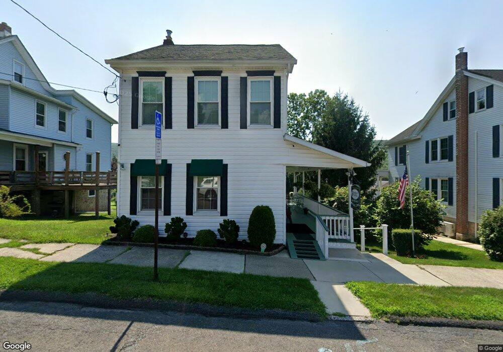 616 Center St, Jim Thorpe, PA 18229 - photo 1
