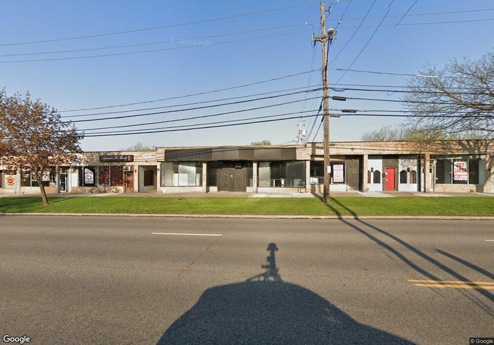 5154 Warrensville Center Rd, Maple Heights, OH 44137 - photo 1