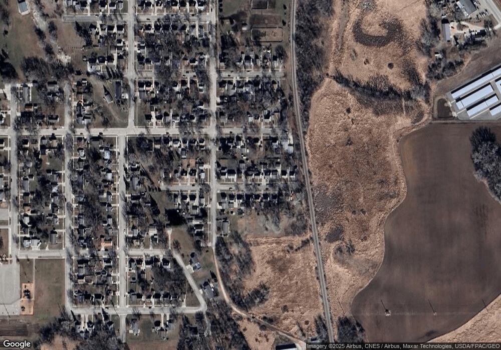 907 14th Ave SE, Austin, MN 55912 - photo 1