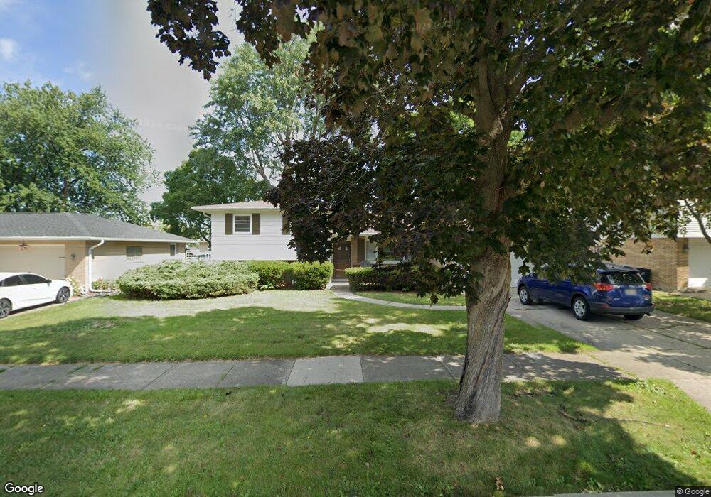 2700 Brnot Ave, Waukegan, IL 60087 - photo 1