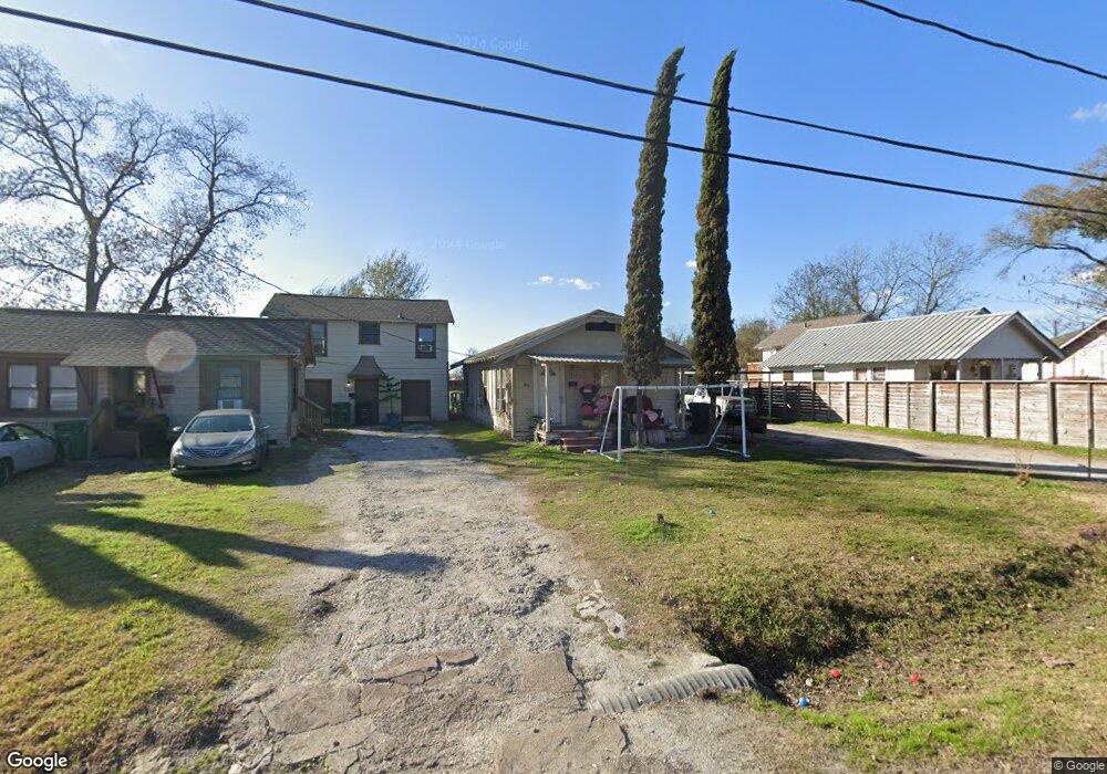 2010 Romans St, Houston, TX 77012 - photo 1
