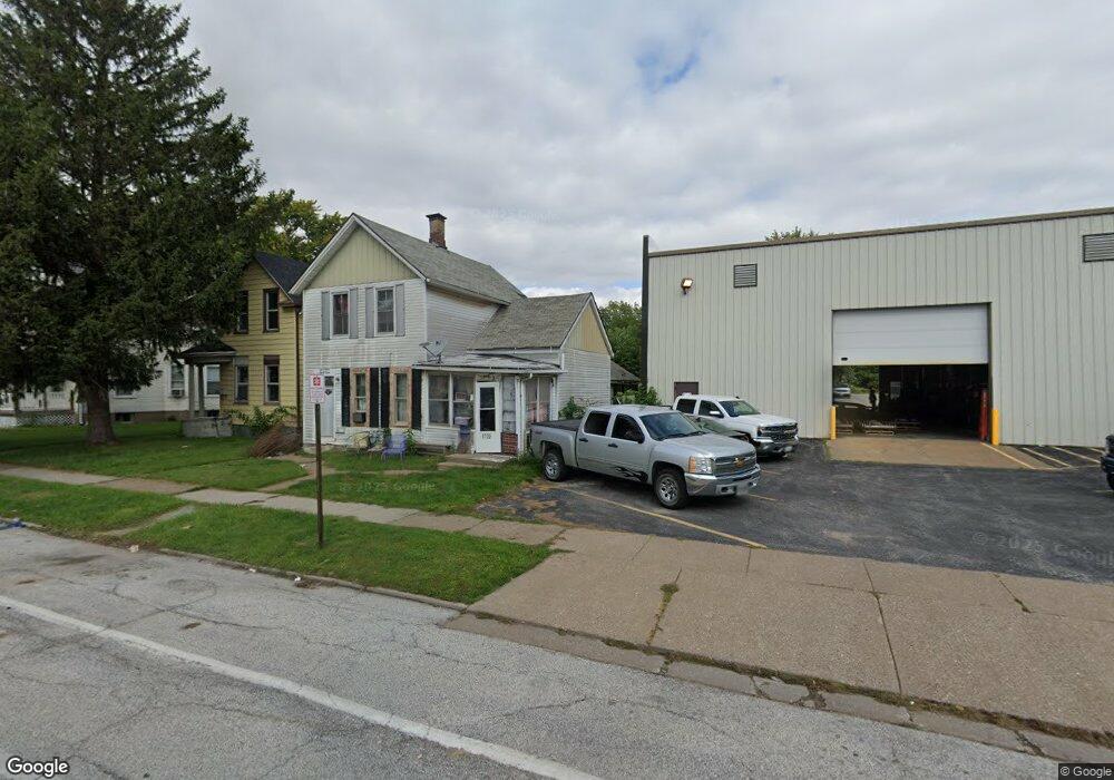 1732 W 4th St, Davenport, IA 52802 - photo 1