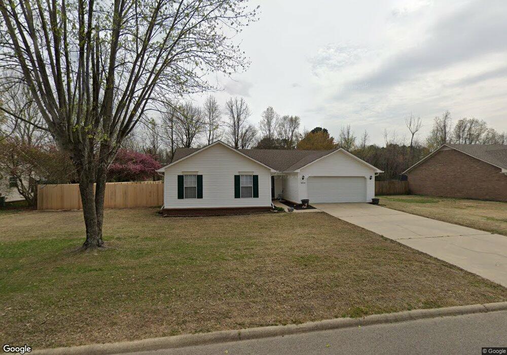 6704 Deerwood Dr, Paragould, AR 72450 - photo 1