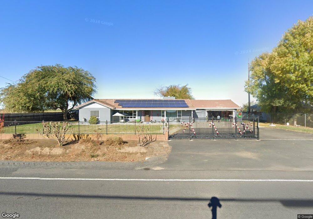 707 W Armstrong Rd, Lodi, CA 95242 - photo 1