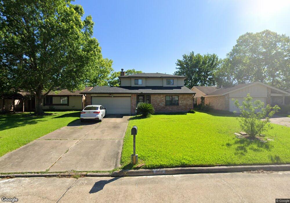 17015 Bougainvilla Ln, Friendswood, TX 77546 - photo 1