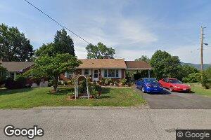 5250 Victoria St NW, Roanoke, VA 24017