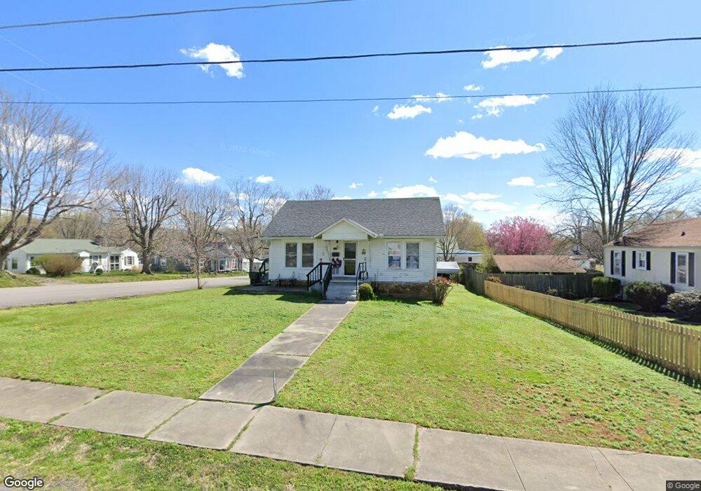 101 Freeman Ave, Dickson, TN 37055 - photo 1
