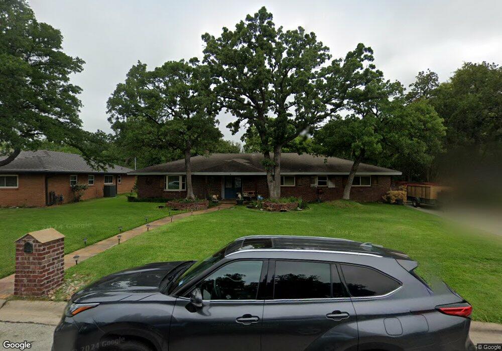 609 Evandale Dr, Bedford, TX 76022 - photo 1