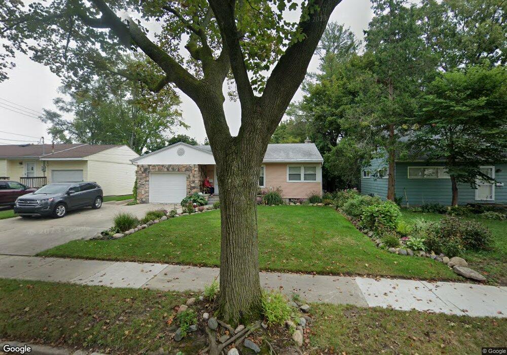 3515 Schlee St, Lansing, MI 48910 - photo 1