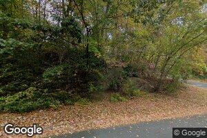 11 Bittersweet Ln, Ivoryton, CT 06442