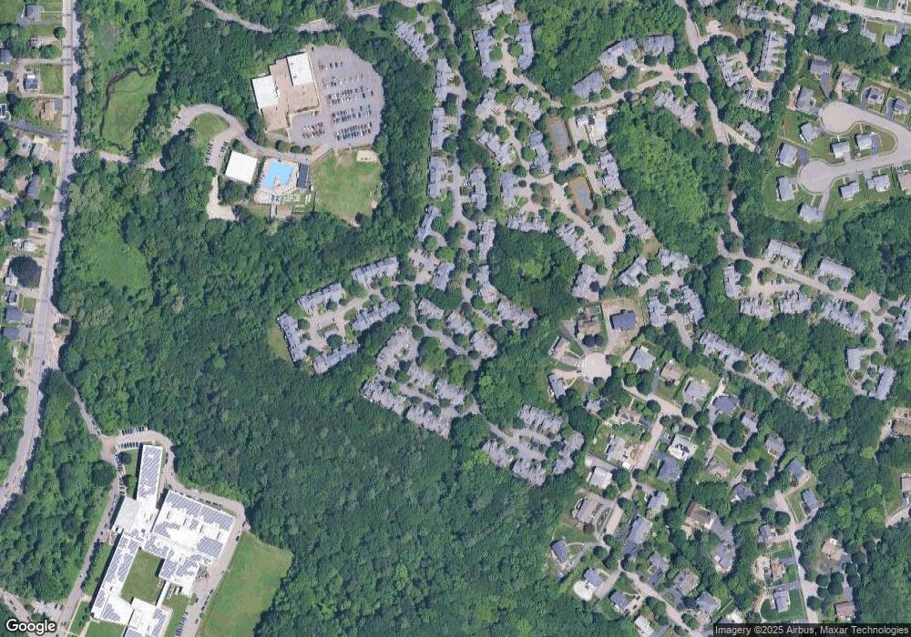 127 Bishops Forest Dr, Waltham, MA 02452 - photo 1