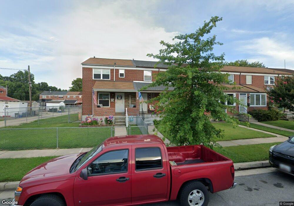 1043 Foxridge Ln, Essex, MD 21221 - photo 1