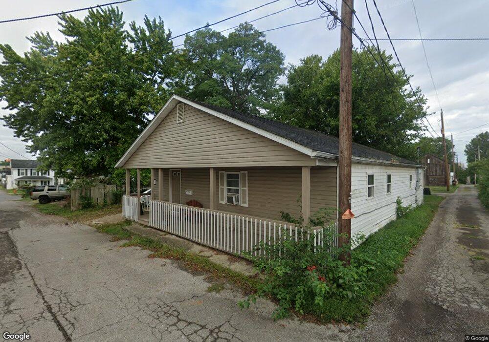 422 E Franklin St, Circleville, OH 43113 - photo 1