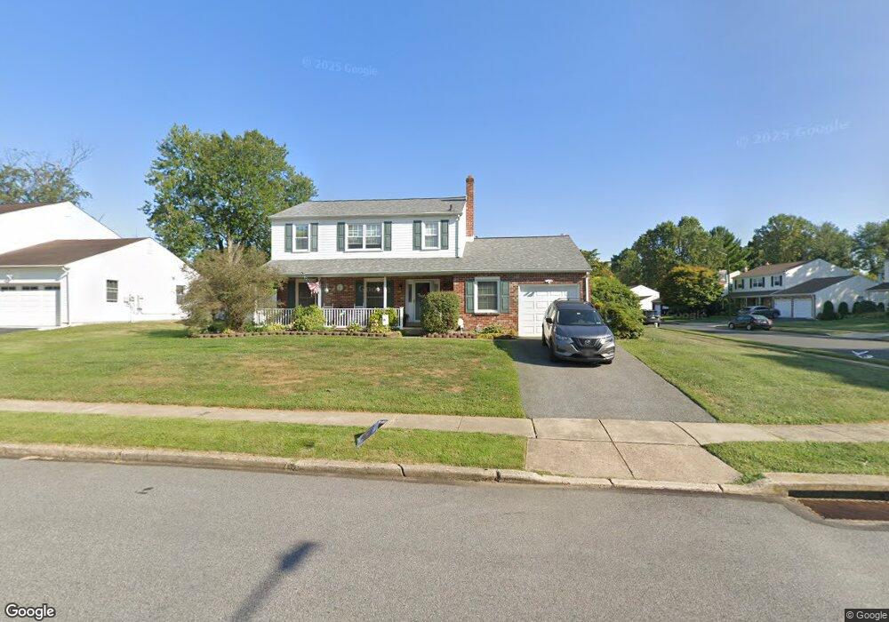 422 Sir Galahad Dr, Brookhaven, PA 19015 - photo 1