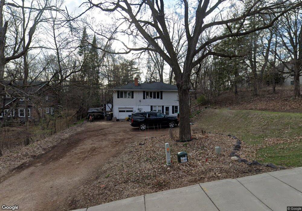 4800 Sparrow Rd, Minnetonka, MN 55345 - photo 1