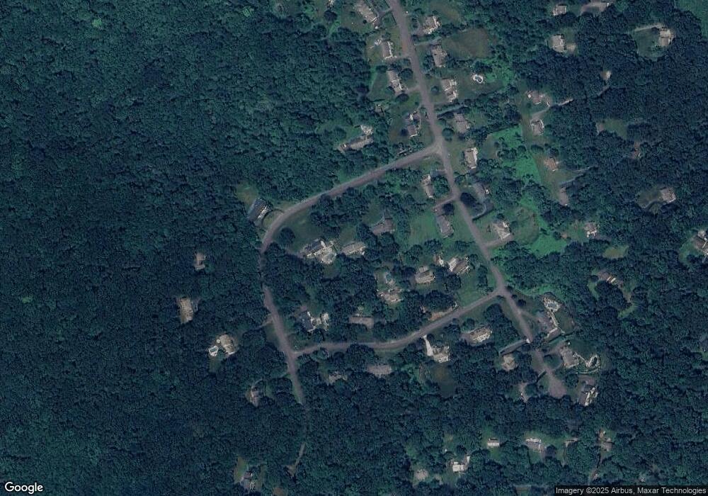 16 Cobblestone Ln, Newtown, CT 06470 - photo 1