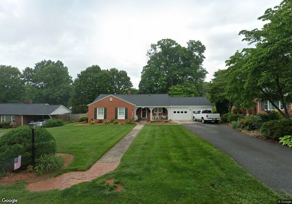 411 Coolidge Ave, Statesville, NC 28677 - photo 1