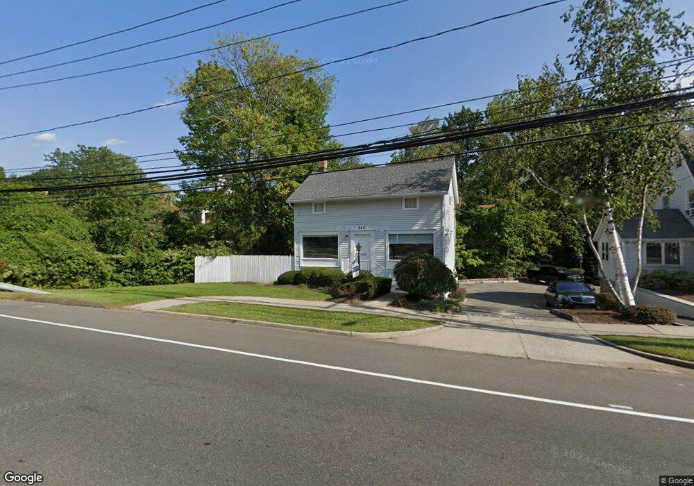 664 Post Rd, Darien, CT 06820 - photo 1