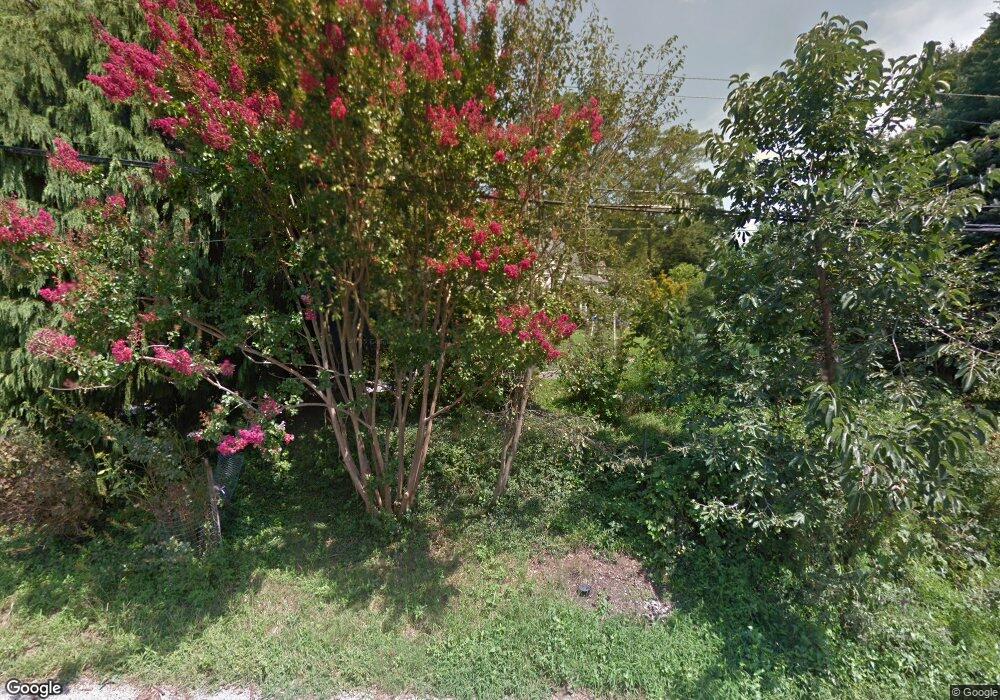 208 Saint Davids Ct, Wayne, PA 19087 - photo 1