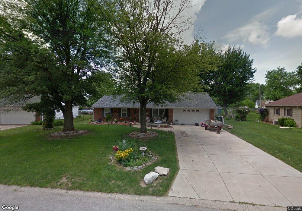 904 Willark Dr, Whiteland, IN 46184 - photo 1