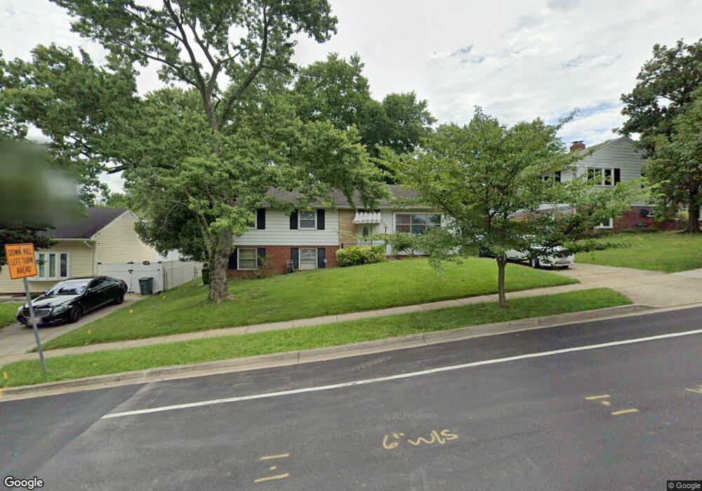 5819 Lamont Dr, New Carrollton, MD 20784 - photo 1