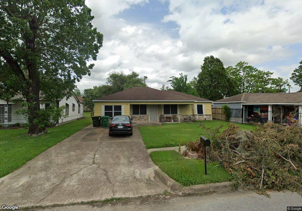 7319 Marilyn Ln, Houston, TX 77016 - photo 1