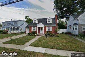 51 Columbia Ave, Rockville Centre, NY 11570