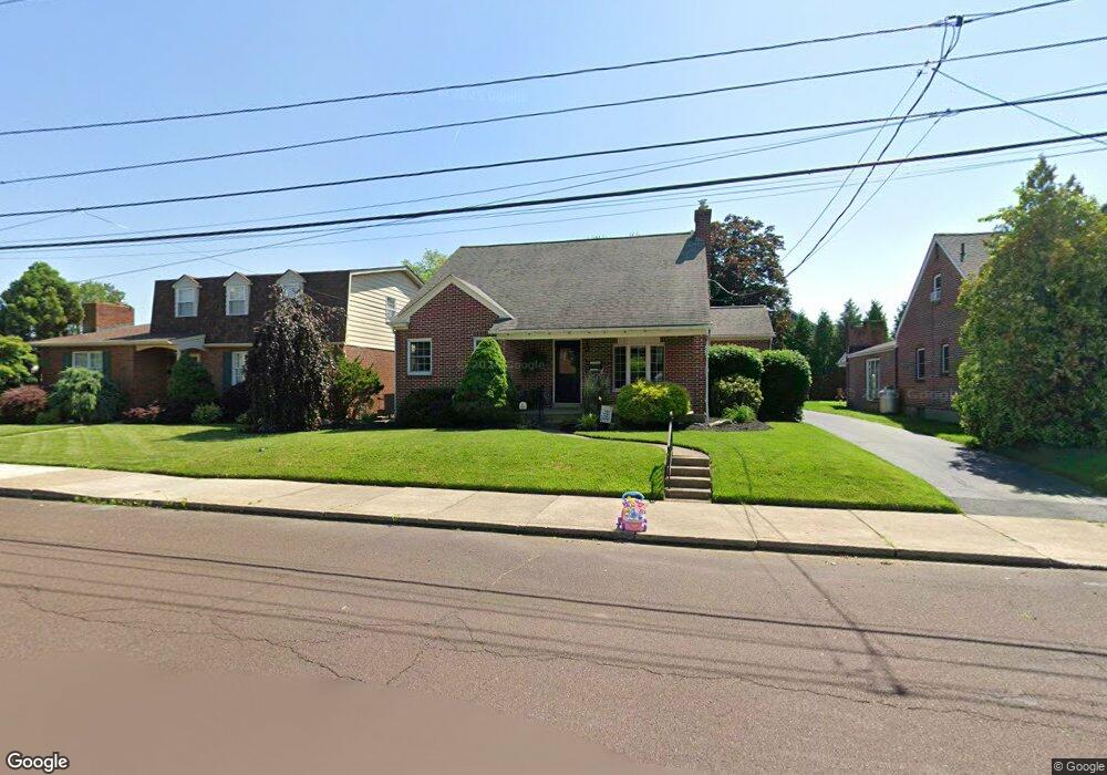319 N Ambler St, Quakertown, PA 18951 - photo 1