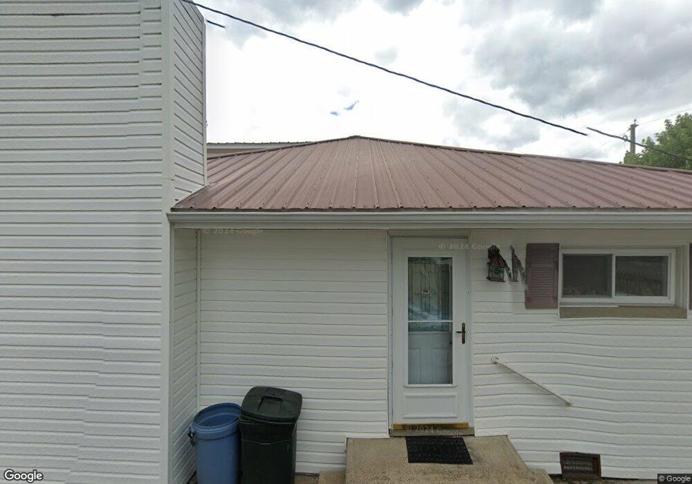 1531 Smith St, Milton, WV 25541 - photo 1