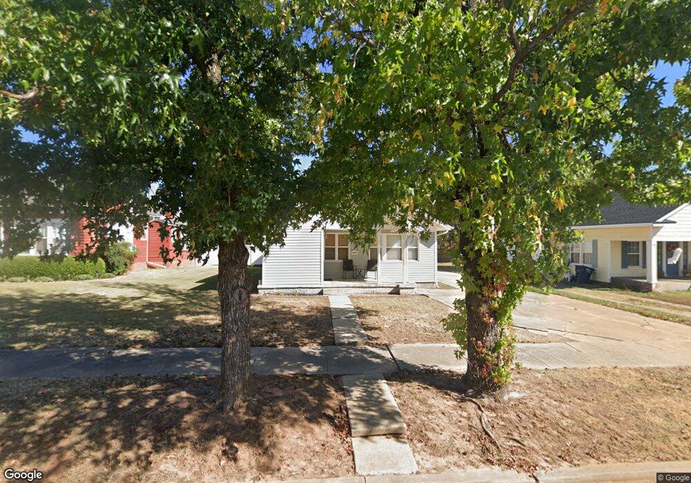 1425 N Beard Ave, Shawnee, OK 74801 - photo 1