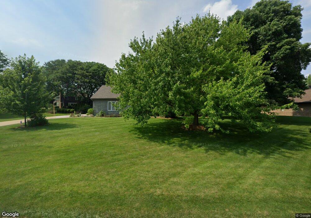 N31W23640 Rough Hill Rd, Pewaukee, WI 53072 - photo 1
