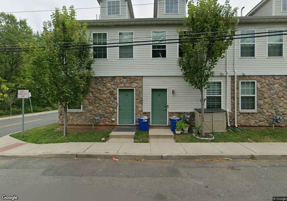 41 Pfeiffer Place, Somerset, NJ 08873 - photo 1