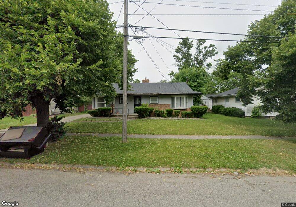 1904 Wood Ln, Flint, MI 48503 - photo 1