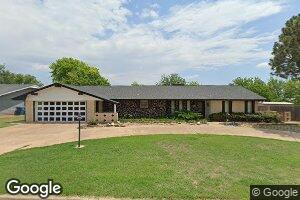1646 Crestview Dr, Cordell, OK 73632