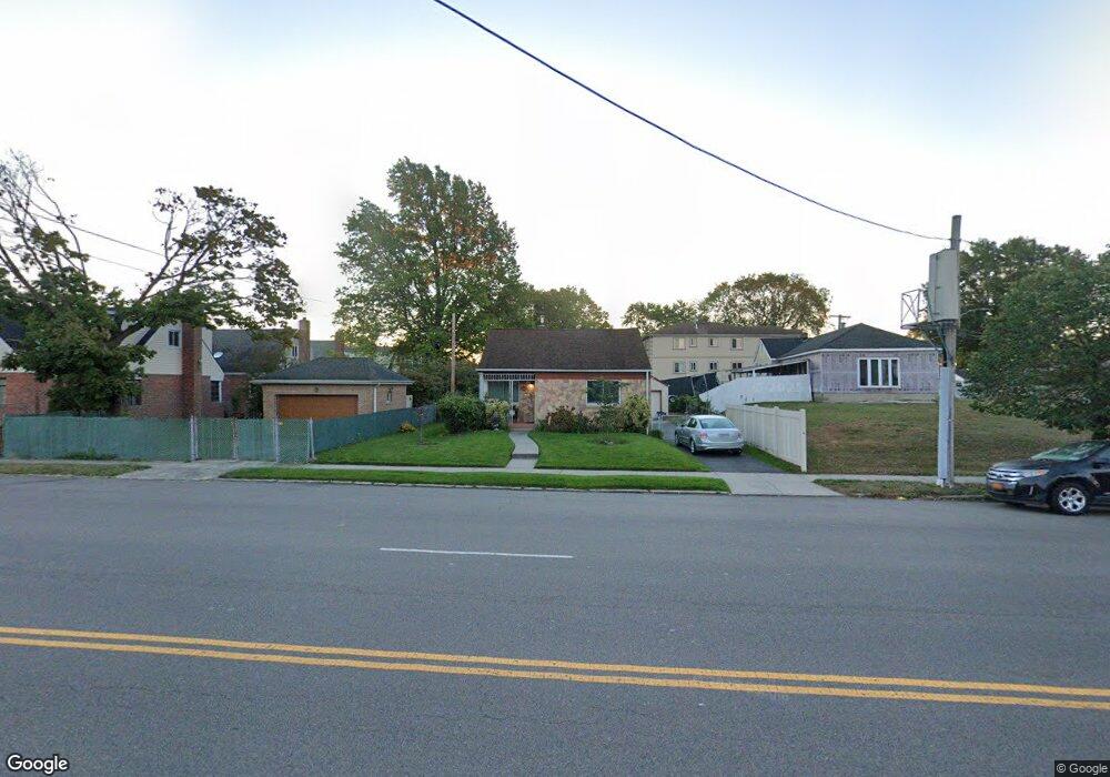 12839 Francis Lewis Blvd, Springfield Gardens, NY 11413 - photo 1